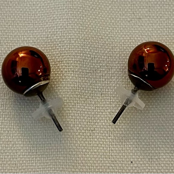 Vintage Copper Ball Stud Earrings - Picture 8 of 16
